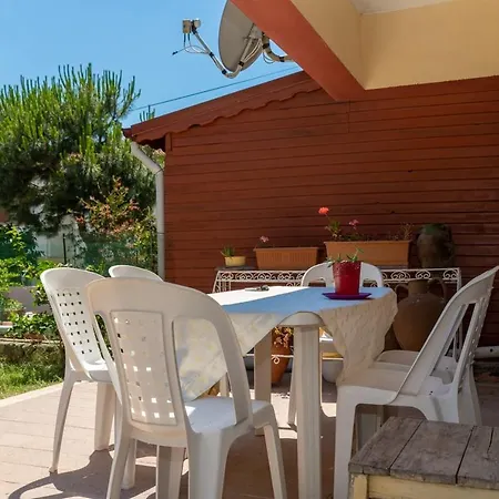 Comfortable Duplex Near Beach And Colorful Attractions In Ayvalik